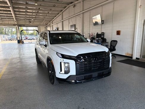 Used 2025 Hyundai Palisade XRT AWD/4WD image 2