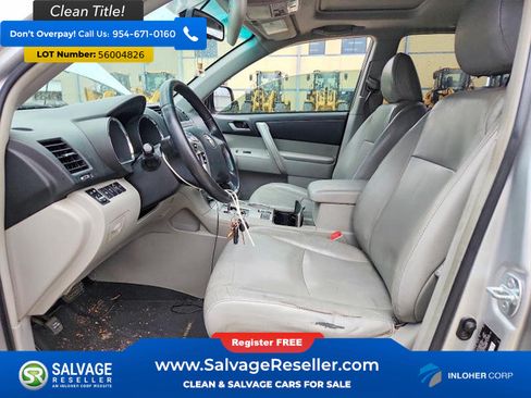 Used 2012 Toyota Highlander SE FWD image 9