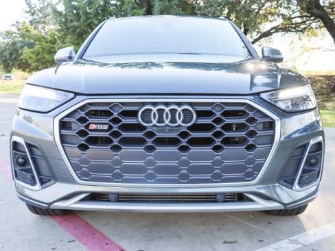 Used 2021 Audi SQ5 Premium Plus w/ Premium Plus Package image 2