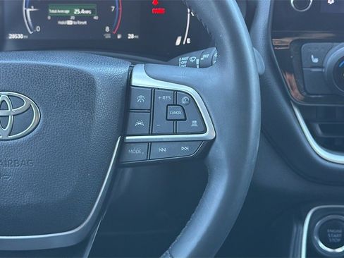 Used 2024 Toyota Grand Highlander XLE image 21