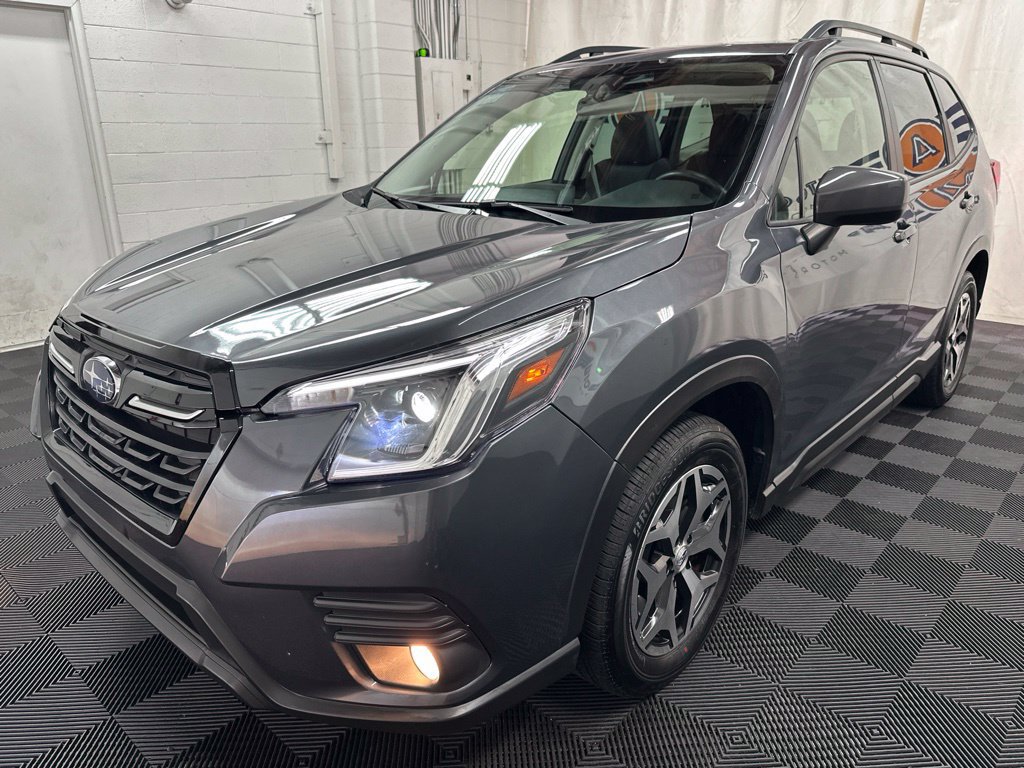 Used 2023 Subaru Forester Premium AWD/4WD image 4