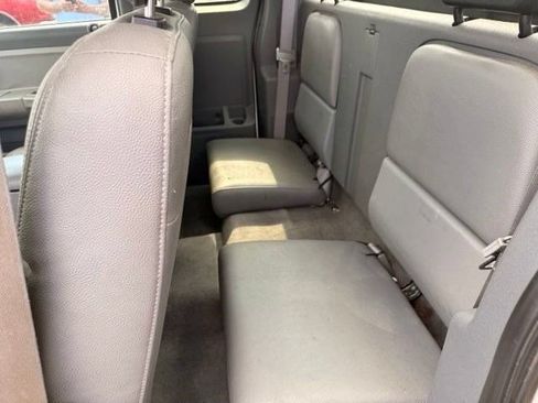 Used 2005 Dodge Dakota Laramie w/ Sport Appearance Group AWD/4WD image 14