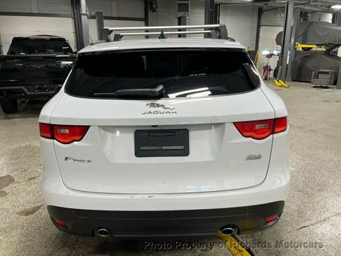 Used 2020 Jaguar F-PACE Checkered Flag image 6
