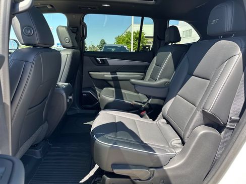 New 2026 Buick Enclave Sport Touring w/ Power Package AWD/4WD image 39
