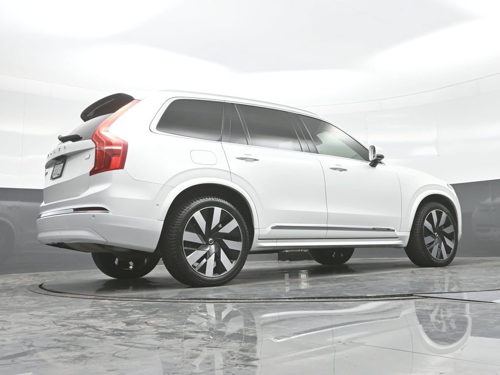 Used 2023 Volvo XC90 T8 Ultimate AWD/4WD image 25