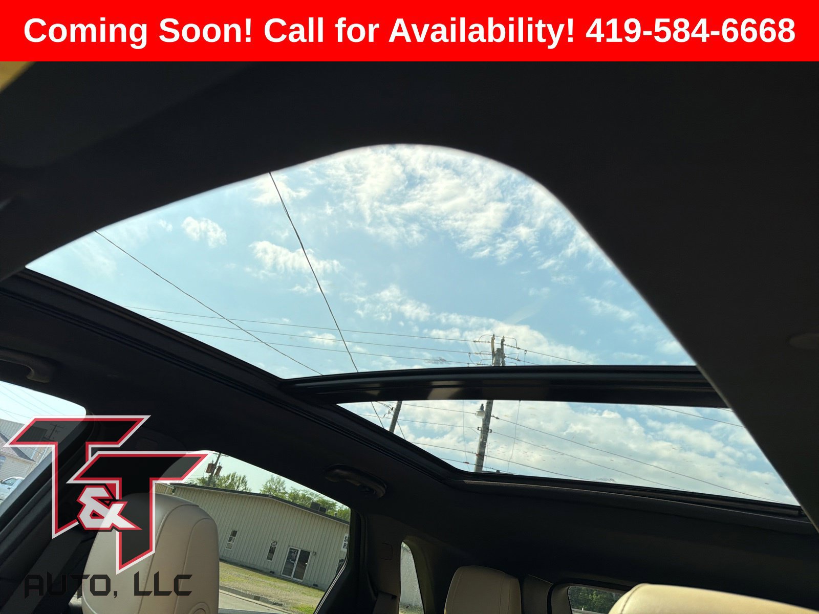 Used 2017 Cadillac XT5 Luxury w/ Driver Awareness Package FWD image 8