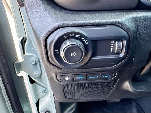 Used 2023 Jeep Wrangler Unlimited w/ Cold Weather Group image 22