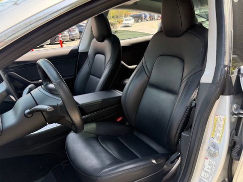 Used 2018 Tesla Model 3 Long Range image 26