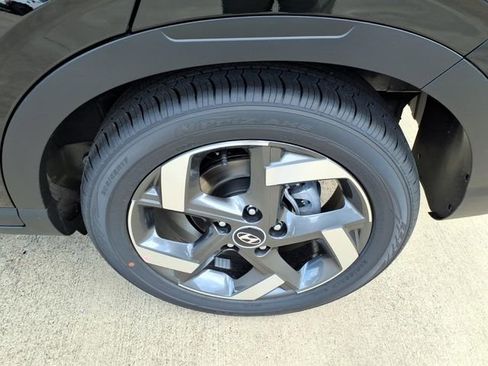 New 2026 Hyundai Venue SEL FWD image 23