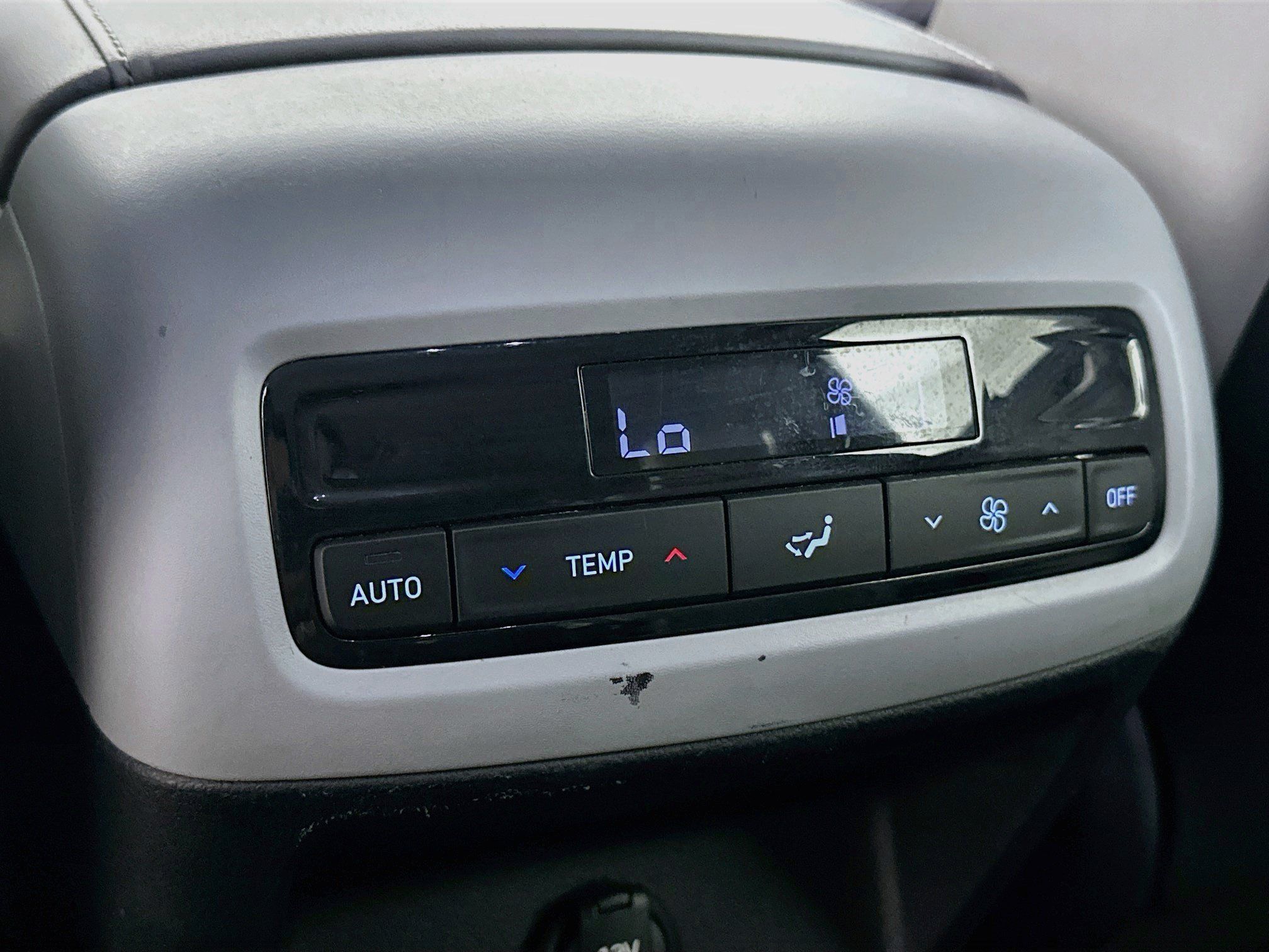 Used 2025 Hyundai Palisade SEL AWD/4WD image 28