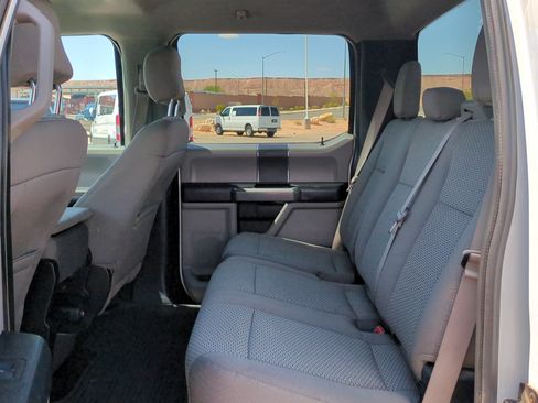 Used 2017 Ford F150 XLT AWD/4WD image 24