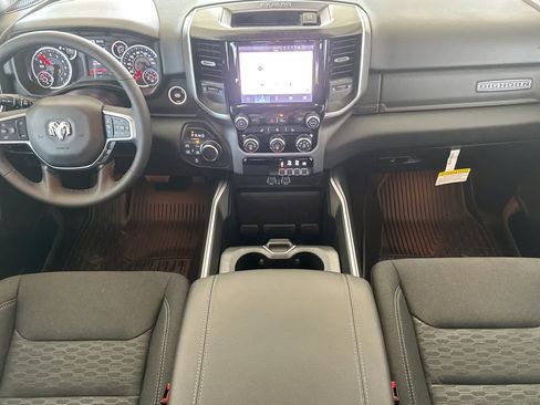 New 2026 RAM 1500 Big Horn AWD/4WD image 3
