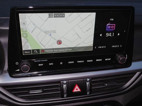 Used 2023 Kia Forte GT-Line w/ GT-Line Premium Package image 14