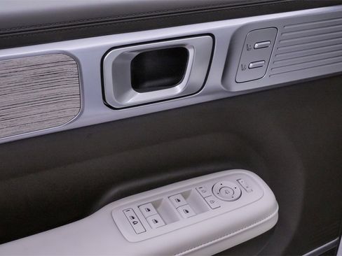 Used 2025 Hyundai Santa Fe Calligraphy image 35