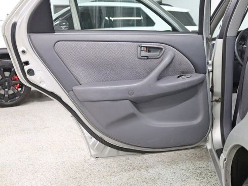 Used 2001 Toyota Camry V6 image 26