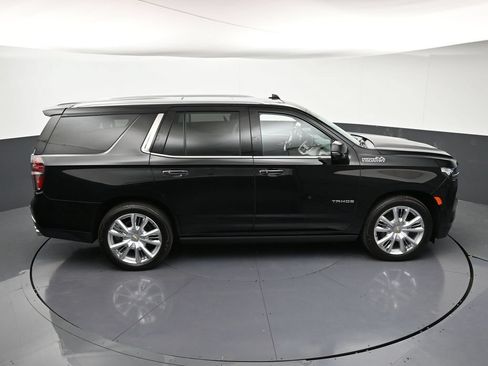 Used 2024 Chevrolet Tahoe High Country AWD/4WD image 21