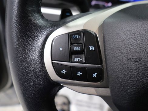 Used 2020 Ford Explorer XLT AWD/4WD image 31