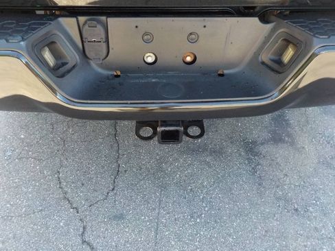 Used 2017 RAM 1500 Express AWD/4WD image 11