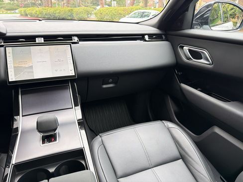 Used 2026 Land Rover Range Rover Velar Dynamic SE AWD/4WD image 29