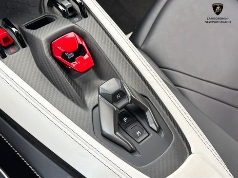 Used 2024 Lamborghini Revuelto AWD/4WD image 42