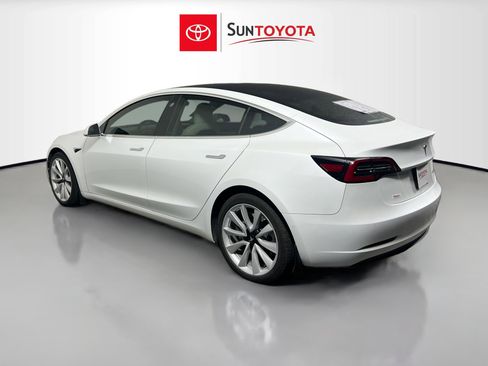 Used 2019 Tesla Model 3 Long Range image 2