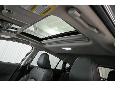 Used 2025 Subaru Crosstrek 2.5i Limited w/ Crosstrek Mirror Package image 18