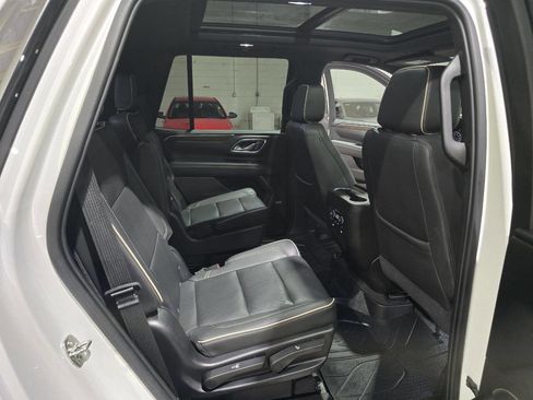 Used 2021 Chevrolet Tahoe Premier AWD/4WD image 35