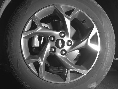 Used 2025 Chevrolet Trax LT FWD image 12