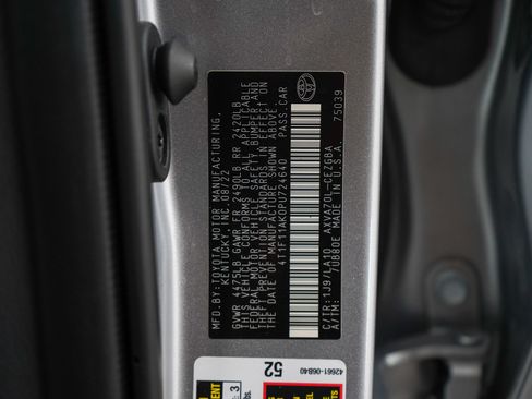 Used 2023 Toyota Camry XLE image 27