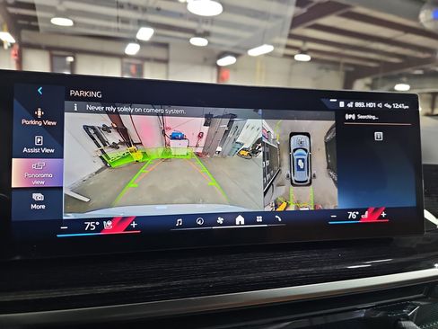 New 2026 BMW X5 xDrive50e w/ Executive Package image 26