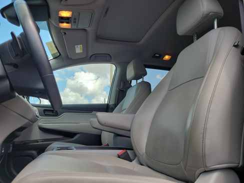 Certified 2024 Honda Odyssey EX-L image 22