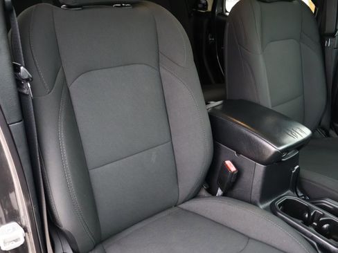 Used 2021 Jeep Gladiator Willys image 19