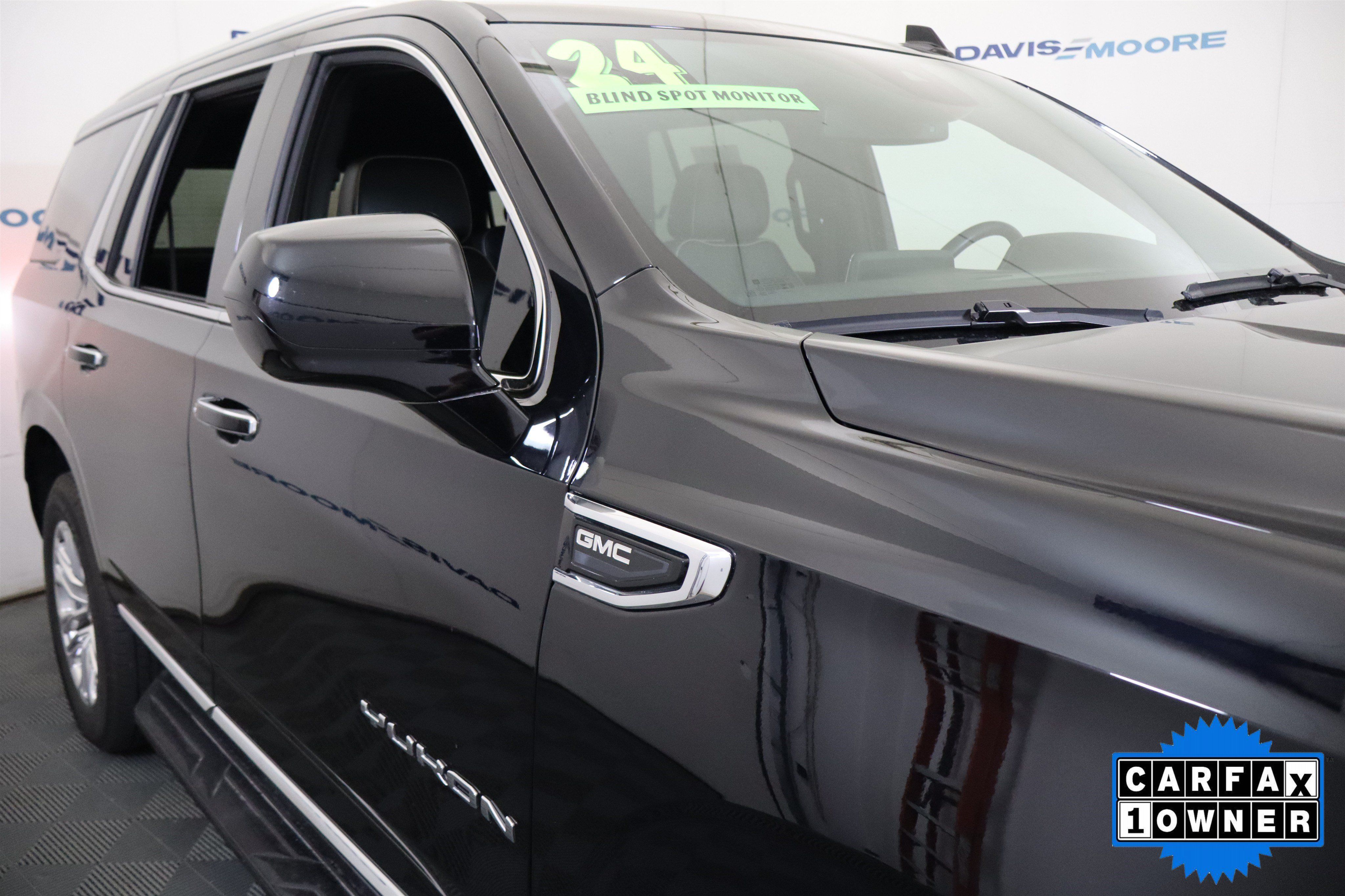 Used 2024 GMC Yukon SLT w/ Max Trailering Package AWD/4WD image 4