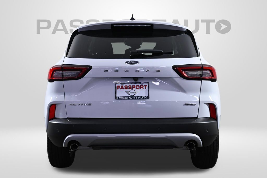 Used 2023 Ford Escape Active w/ Tech Pack #2 AWD/4WD image 7