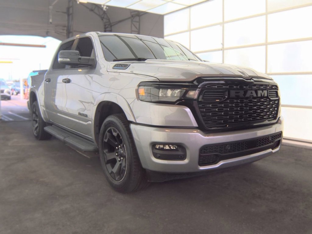 Used 2025 RAM 1500 Big Horn AWD/4WD image 2