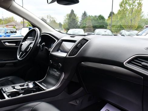 Used 2020 Ford Edge SEL w/ Convenience Package AWD/4WD image 14