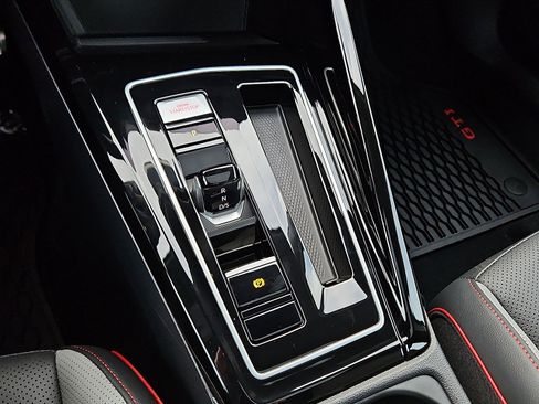 New 2026 Volkswagen GTI SE image 16