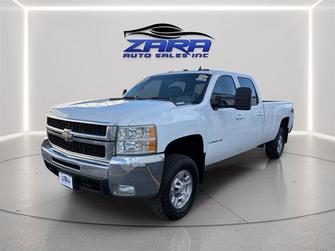 Used 2008 Chevrolet Silverado 2500 LTZ w/ Safety Package AWD/4WD image 3