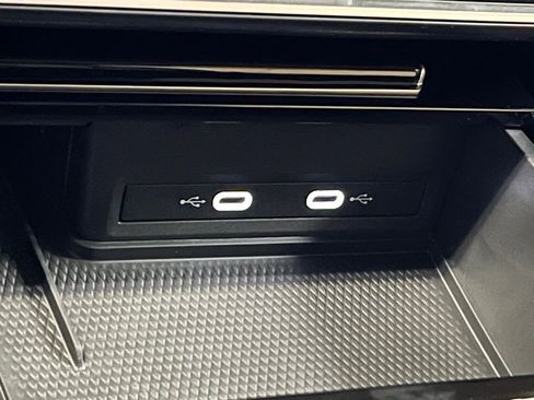 New 2026 Volkswagen Atlas Cross Sport SE image 13