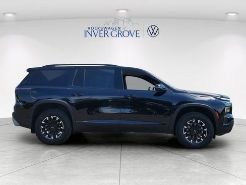 Used 2025 Chevrolet Traverse Z71 w/ Driver Confidence Package AWD/4WD image 8