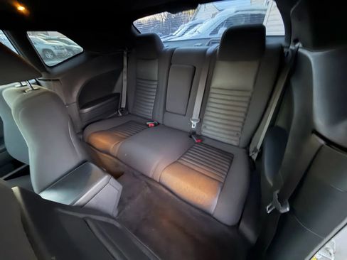 Used 2012 Dodge Challenger R/T image 20