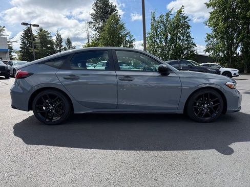 Used 2025 Honda Civic Sport image 10