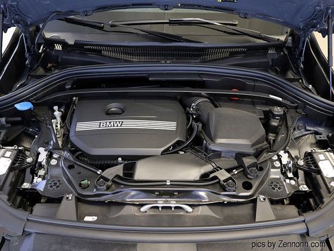 Used 2025 BMW X1 xDrive28i w/ Technology Package image 37