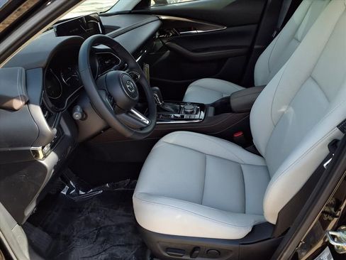 New 2025 MAZDA CX-30 2.5 Turbo w/ Premium Plus Pkg image 12