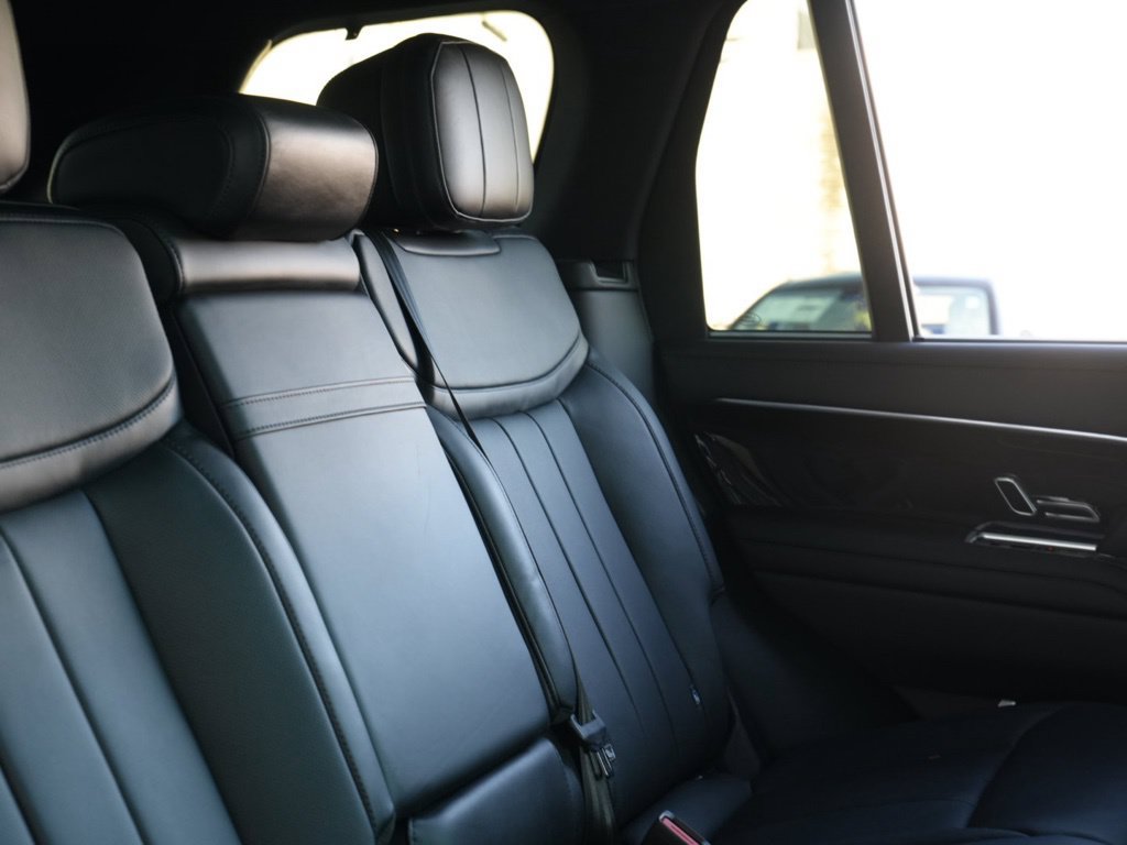 Used 2024 Land Rover Range Rover SE AWD/4WD image 37