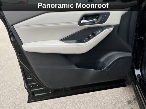 Used 2024 Nissan Rogue SL w/ SL Premium Package image 13