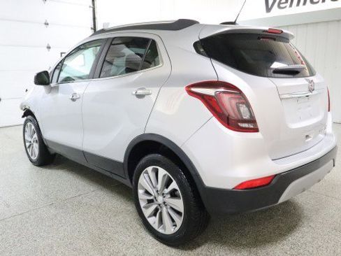 Used 2019 Buick Encore Preferred AWD/4WD image 3