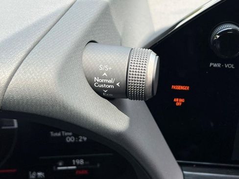 Certified 2025 Lexus UX 300h AWD image 26