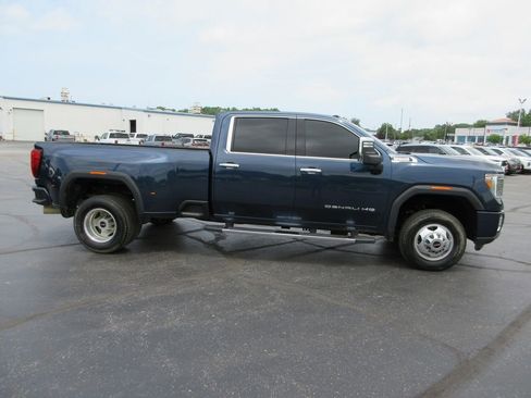 Used 2022 GMC Sierra 3500 Denali w/ Denali Ultimate Package AWD/4WD image 5