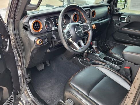 Used 2023 Jeep Gladiator Mojave w/ Cold Weather Group AWD/4WD image 3